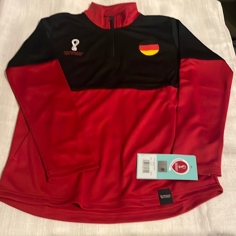 Medium Youth 10/12.  FIFA World Cup 1/4 Zip Top Country: Germany. New W/Tag